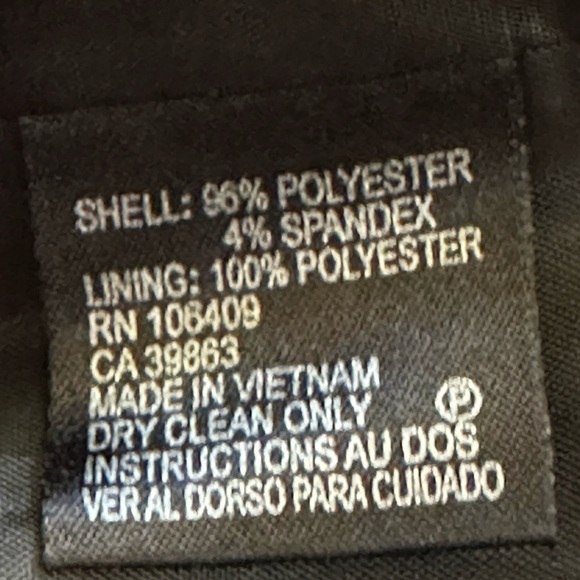 TAHARI Arthur S Leavine NWT Black Blaze and Skirt Suit Set Size 18 - Picture 6 of 6